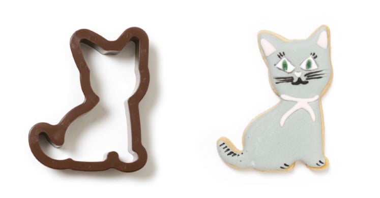 Kat uitsteker L 6,5 x B 8 x H 2,8 cm.