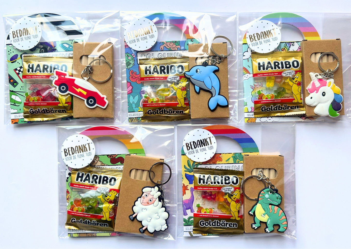 Kleurset mix traktatie (met sticker naar keuze)