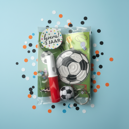 Voetbal traktatie (met sticker naar keuze)